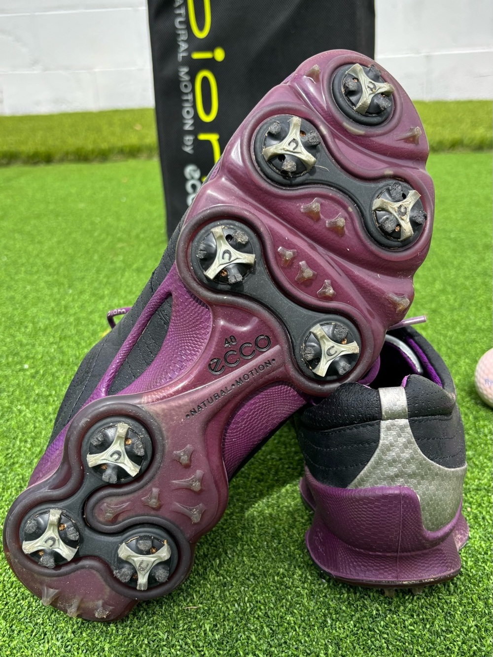 Ecco Kids Purple and Black Golf Spiked Sneakers